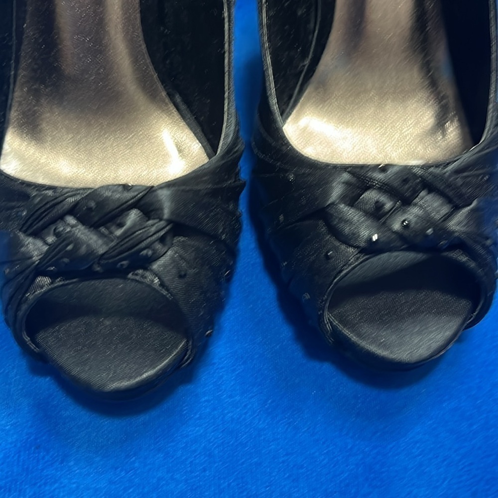 ⭐️ NIB - Taxi black satin peep-toe heels- size 36 - Picture 5 of 10